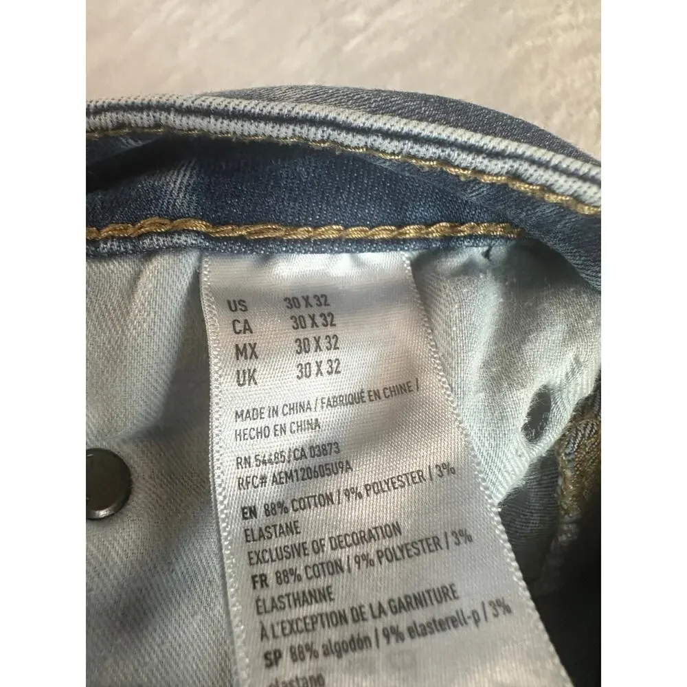 American Eagle Extreme Flex Slim Fit Distressed Jeans – Size 30x32
